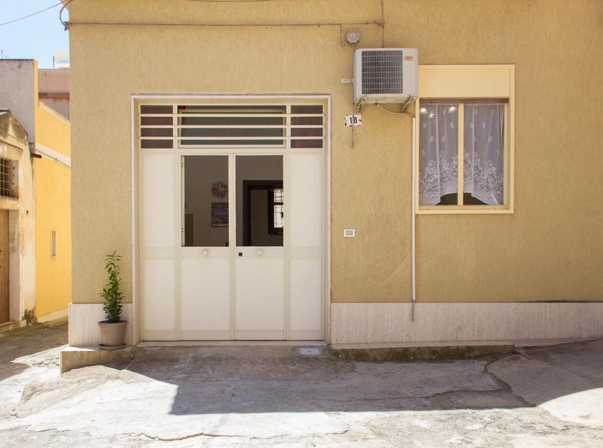 Il Cortile Della Giara Vila Avola Exterior foto